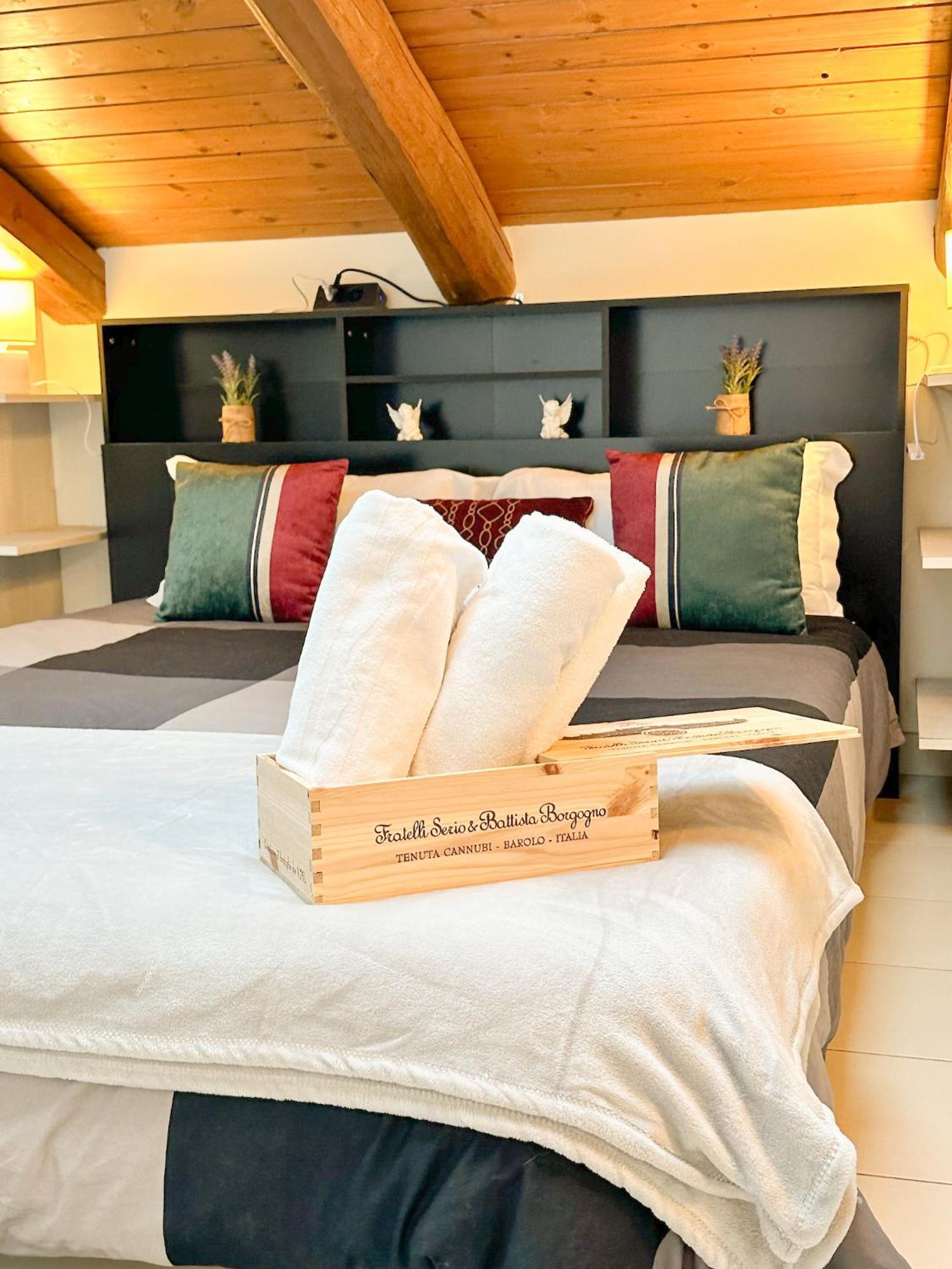 Вилла Just Langhe Casa Barolo Новелло Экстерьер фото