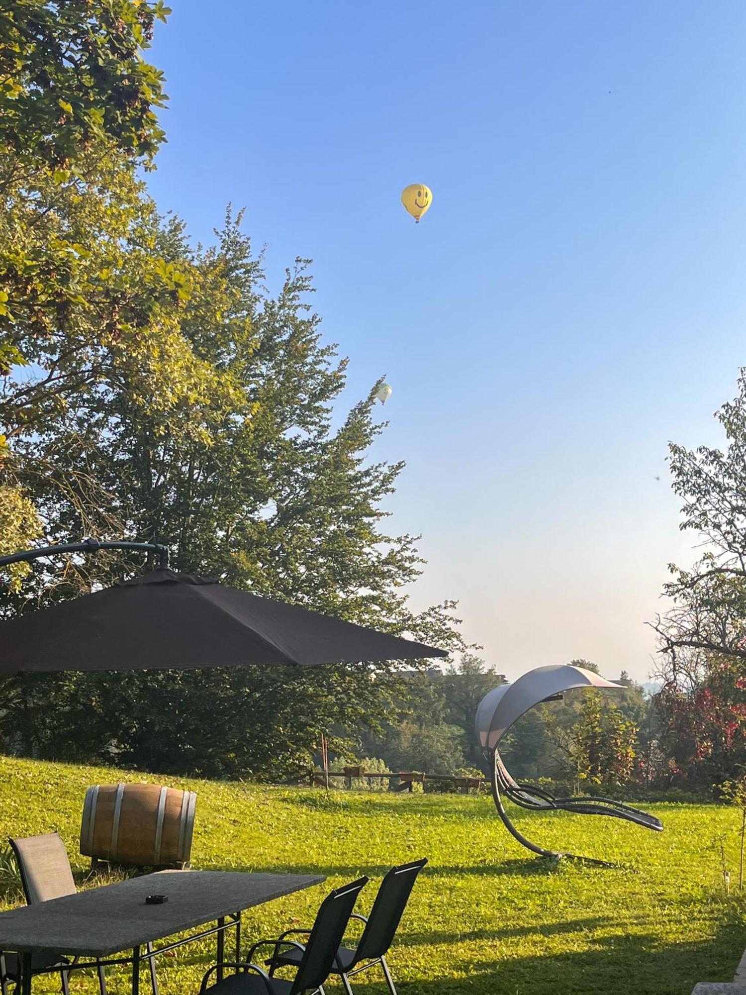 Вилла Just Langhe Casa Barolo Новелло Экстерьер фото