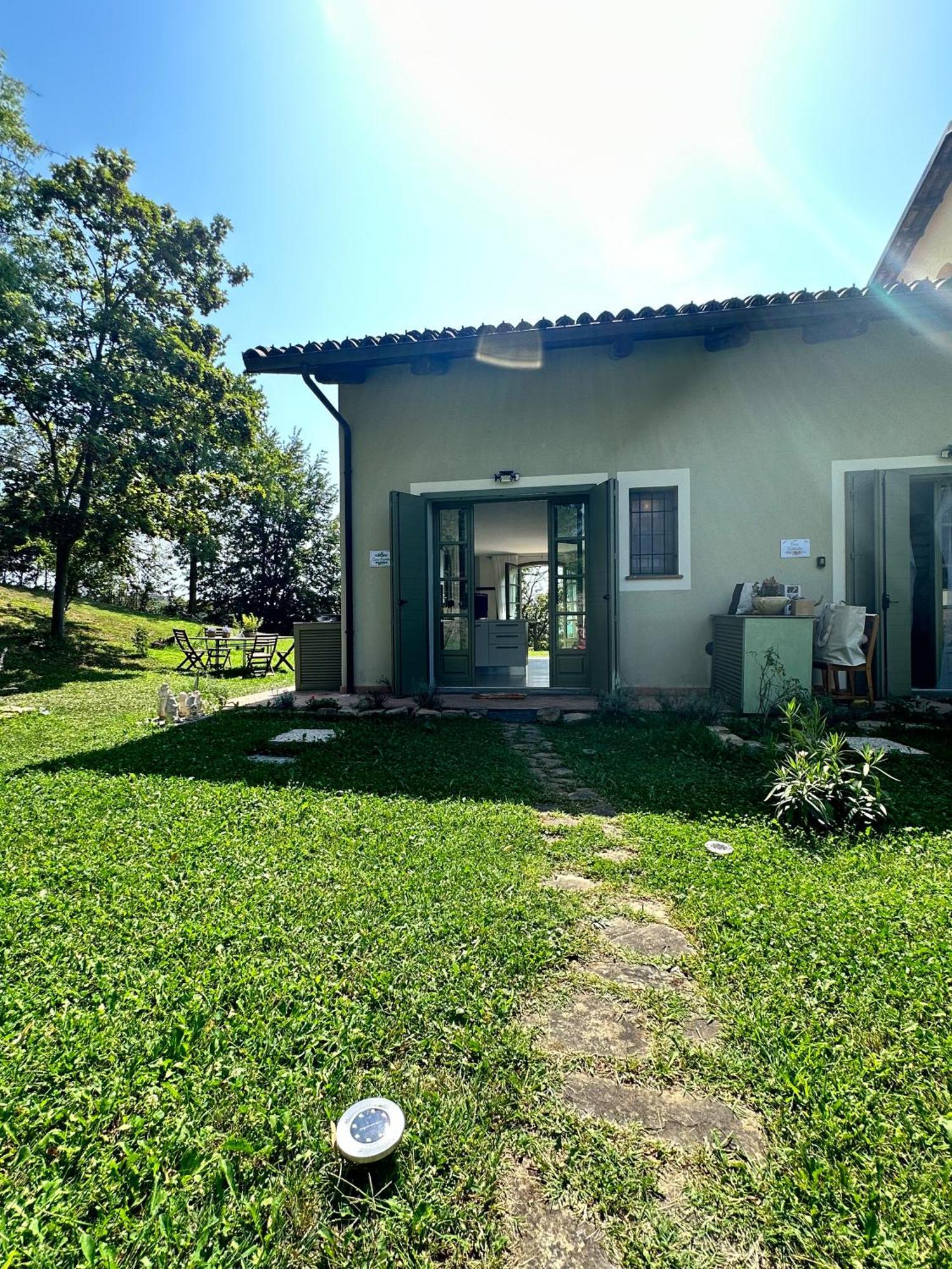 Вилла Just Langhe Casa Barolo Новелло Экстерьер фото