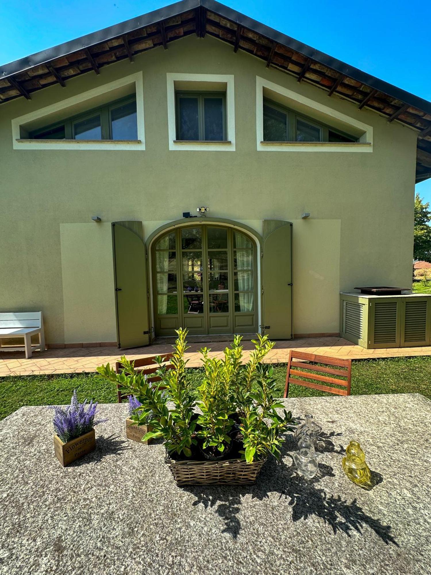 Вилла Just Langhe Casa Barolo Новелло Экстерьер фото